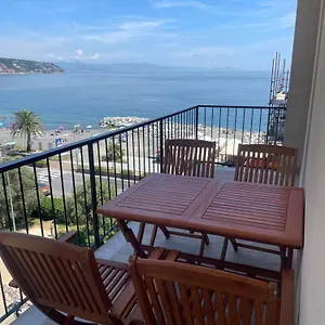 Con Terrazza Fronte Mare Cogoleto